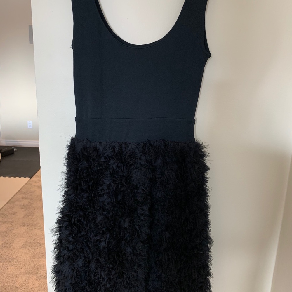 Black dress with ruffle Zara